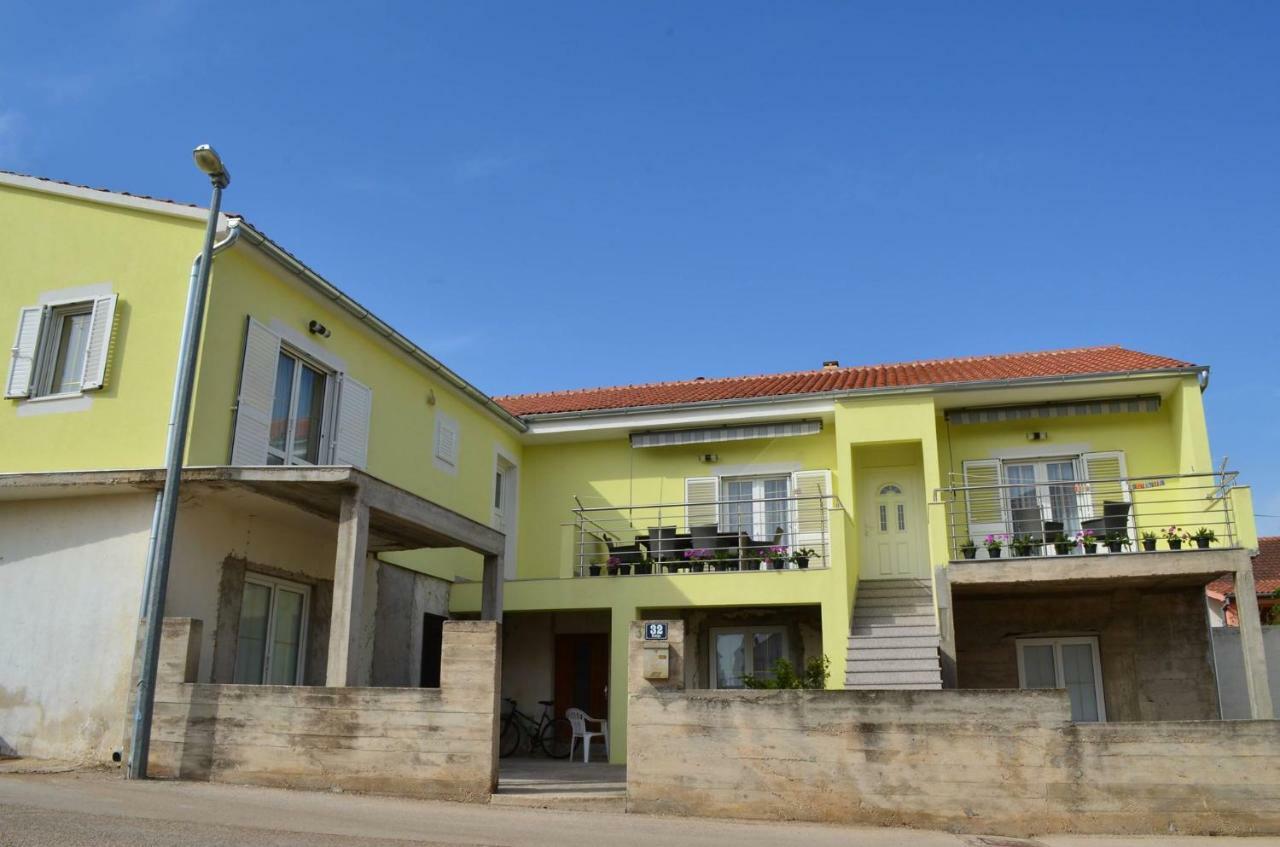 Apartman Rosa Пироваць Екстер'єр фото